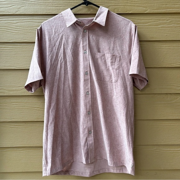 Vuori Short Sleeve Bridge Button Down in Zion Rose Size Large - Picture 1 of 6